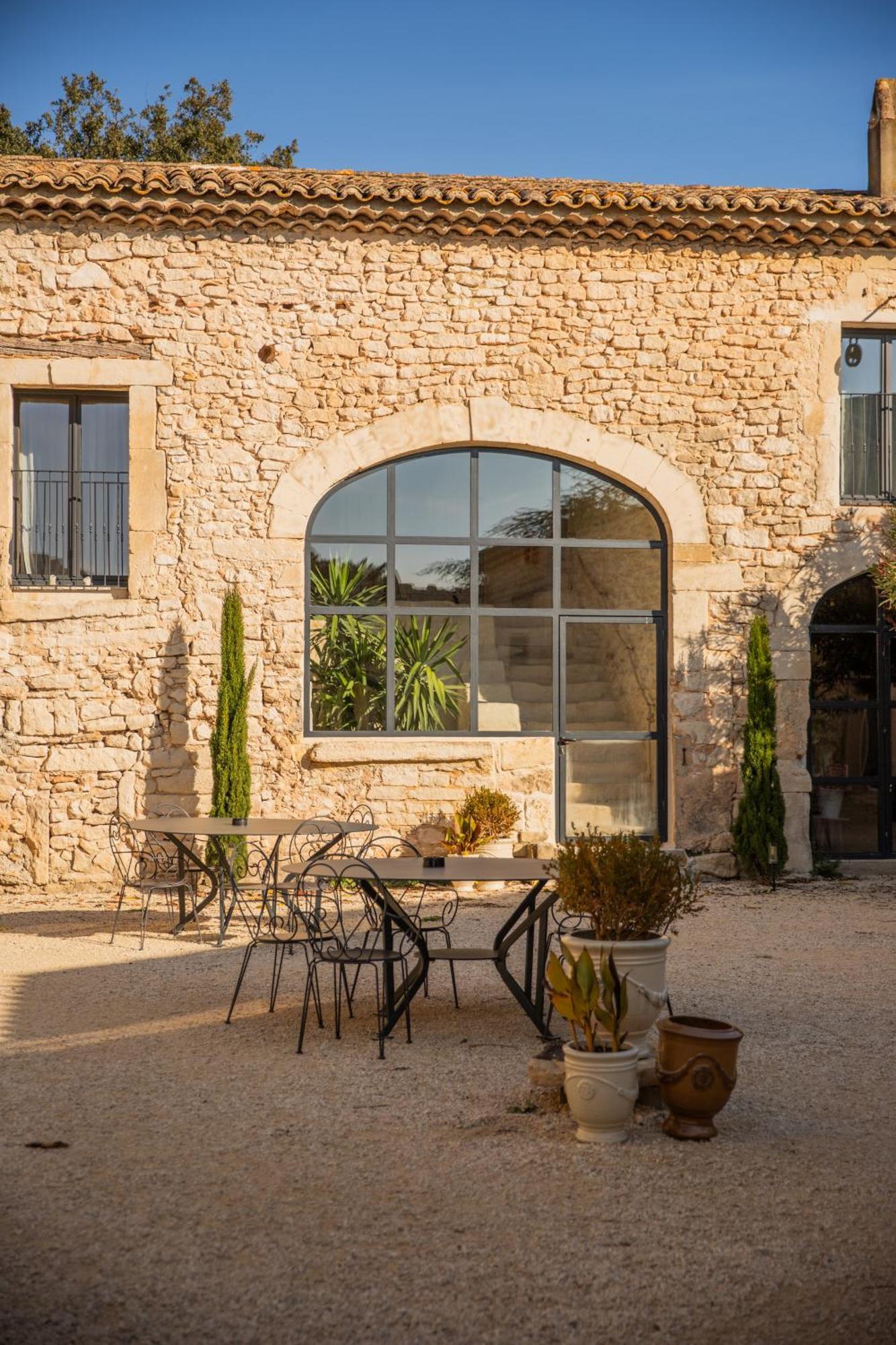 Maison Roucas - Restaurant Et Chambres D'Hotes Solerieux Exterior photo